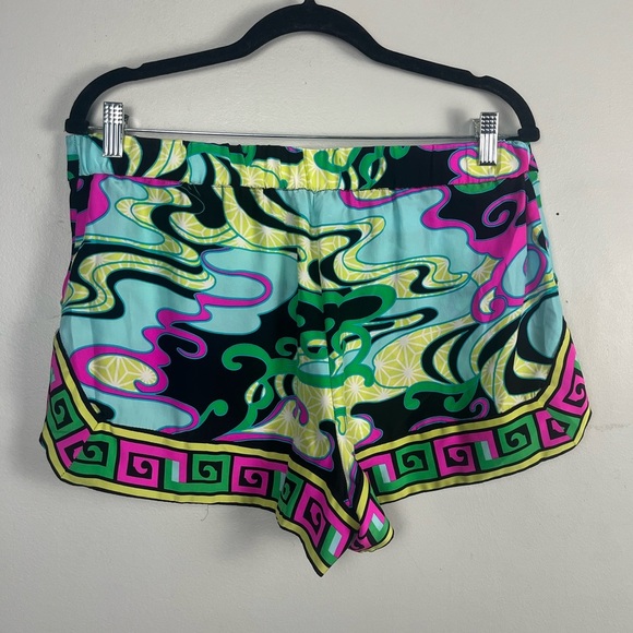 Alice & trixie silk Versace inspired pull on shorts size large - Picture 4 of 6